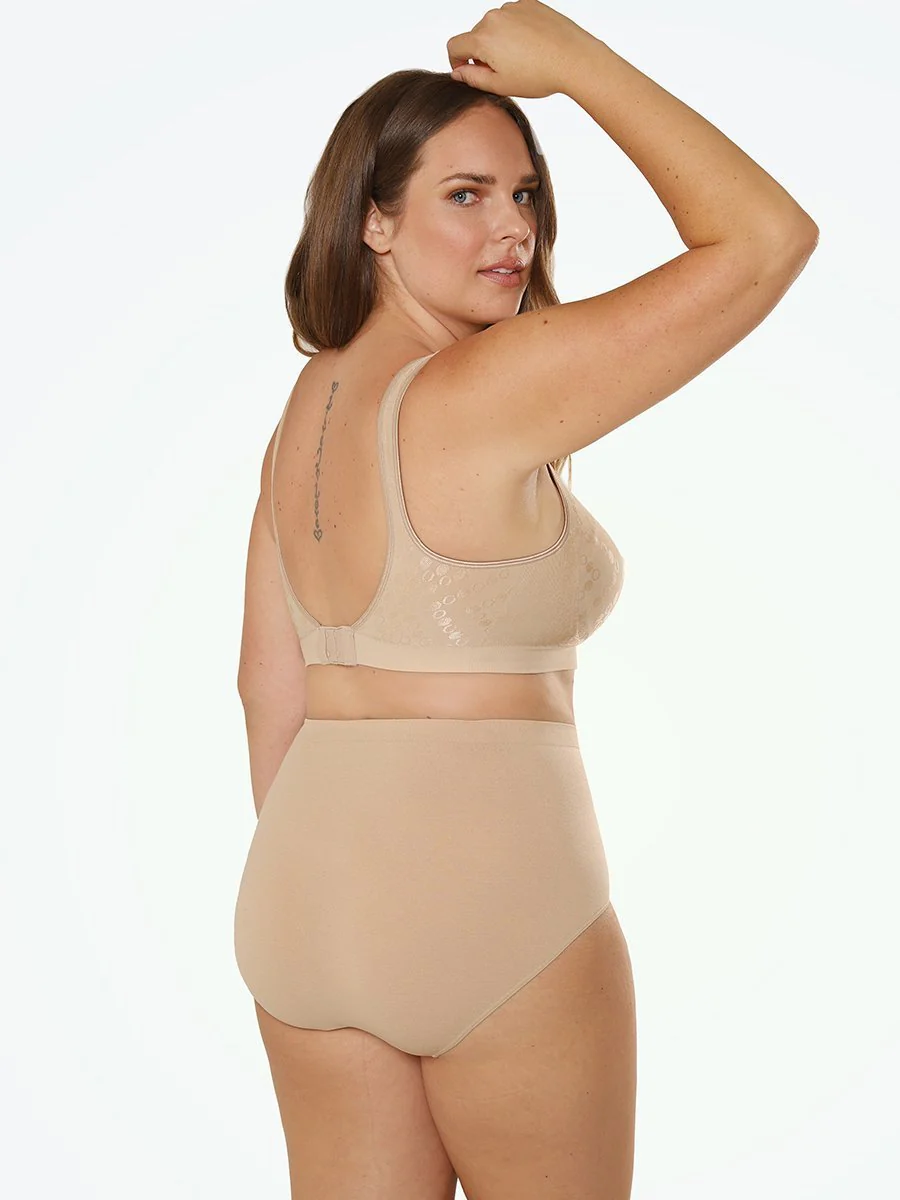 Bali® Comfort Revolution Brief - Image 3