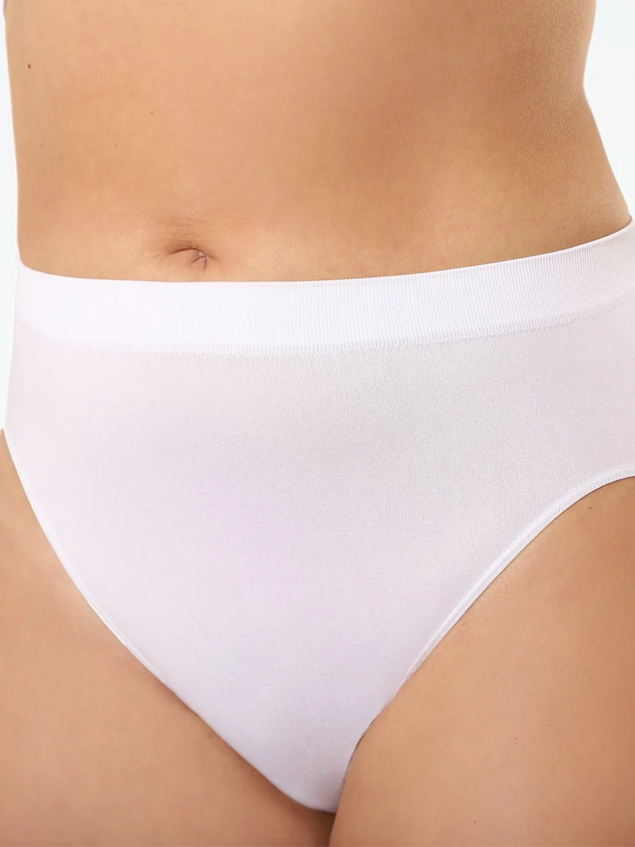 Bali® Comfort Revolution Brief - Image 6