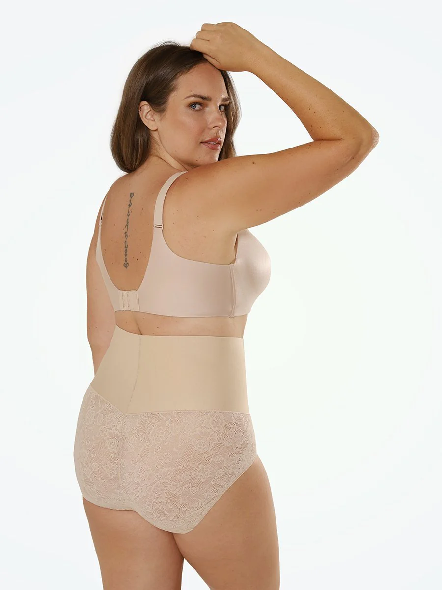 Bali® One Smooth U® Ever Smooth™ Back Smoothing Underwire Bra - Image 4