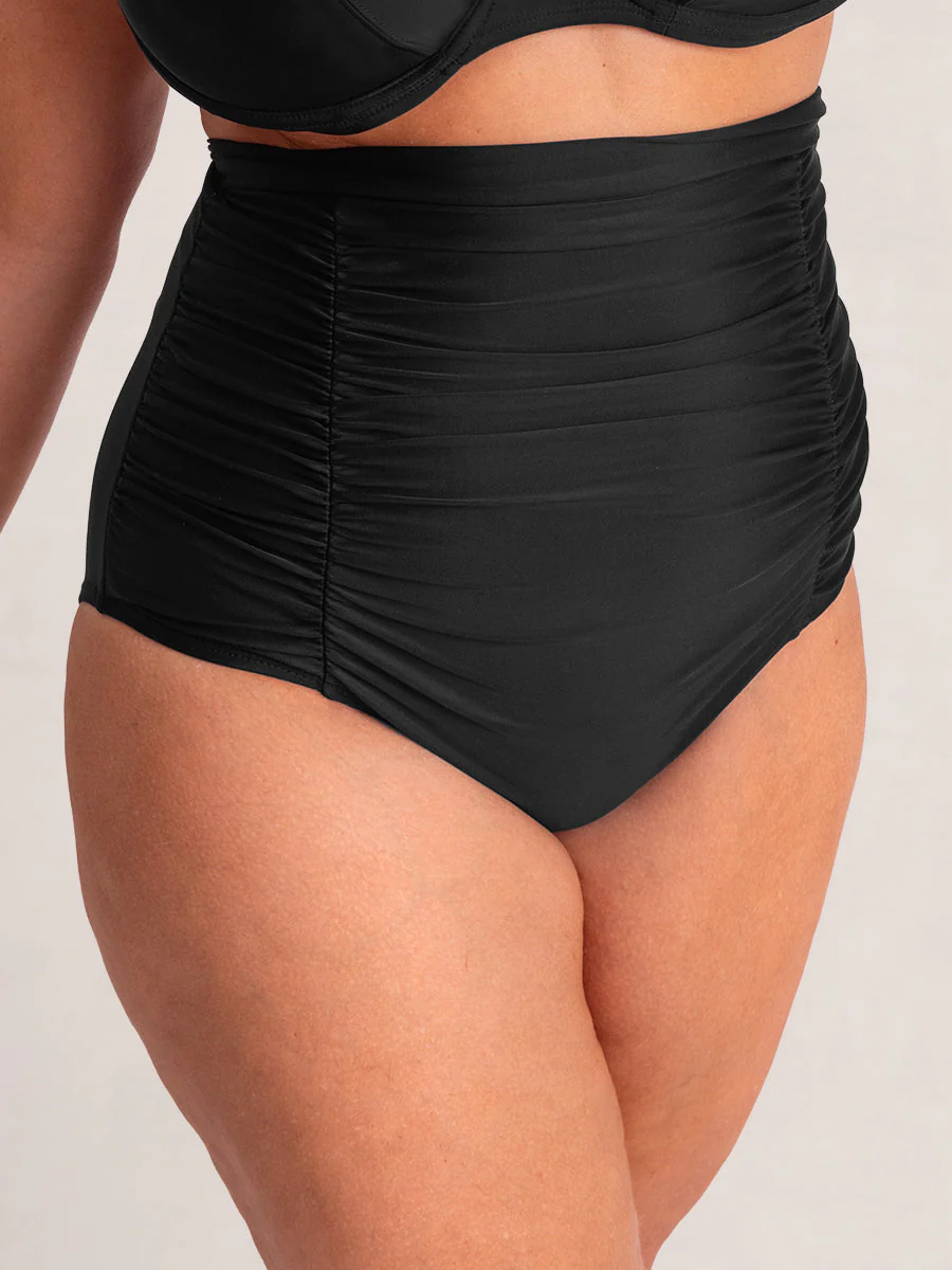 Bundle Shapermint Essentials - 1 Bikini Bottom + 1 V-Neck Halter Tankini - Image 2