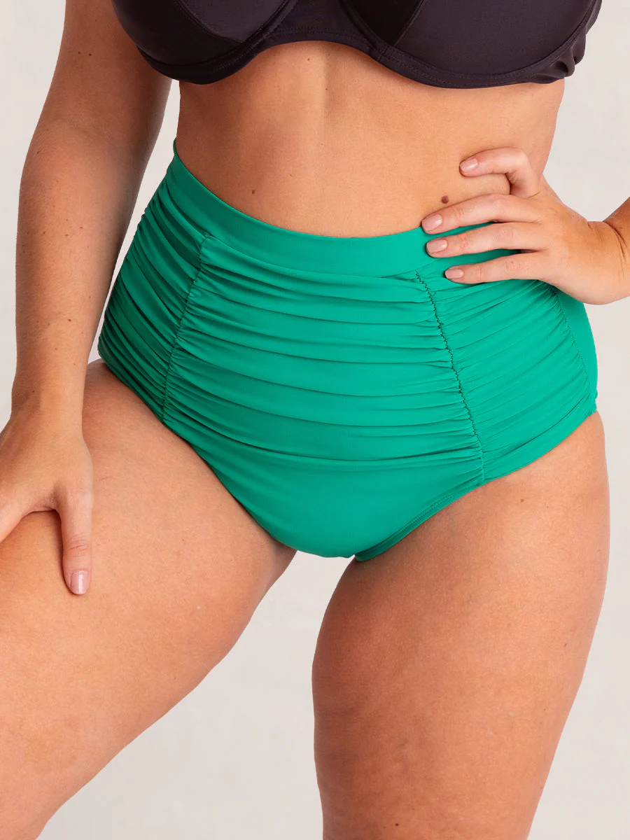 Bundle Shapermint Essentials - 1 Bikini Bottom + 1 V-Neck Halter Tankini - Image 3