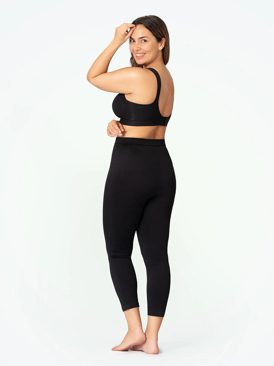 Bundle Shapermint Essentials - 1 Capri + 1 Bike Short - Image 3