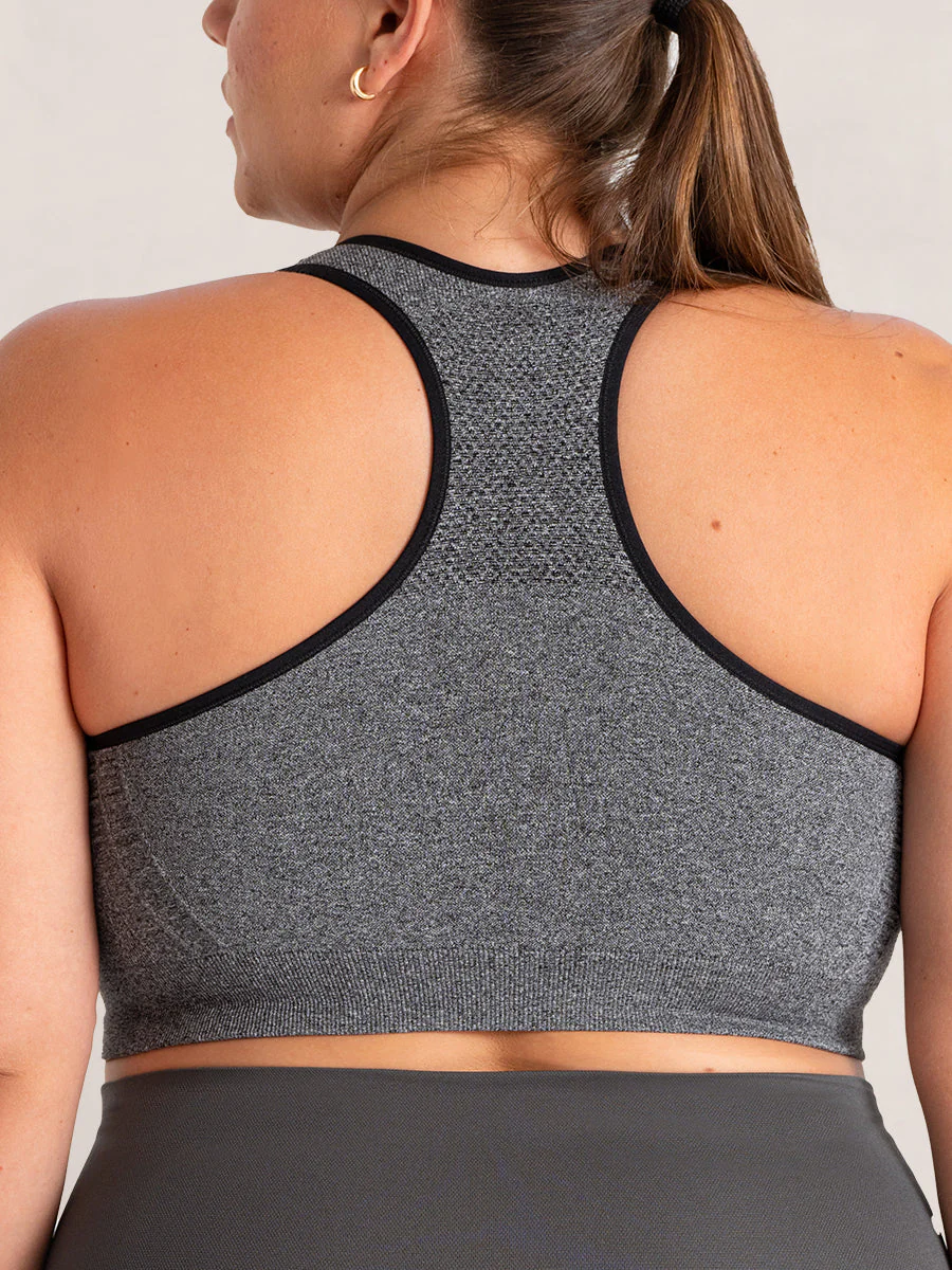 Bundle Truekind® & Shapermint Essentials - 1 Seamless Racerback Sports Bra + 1 Bike Short - Image 5