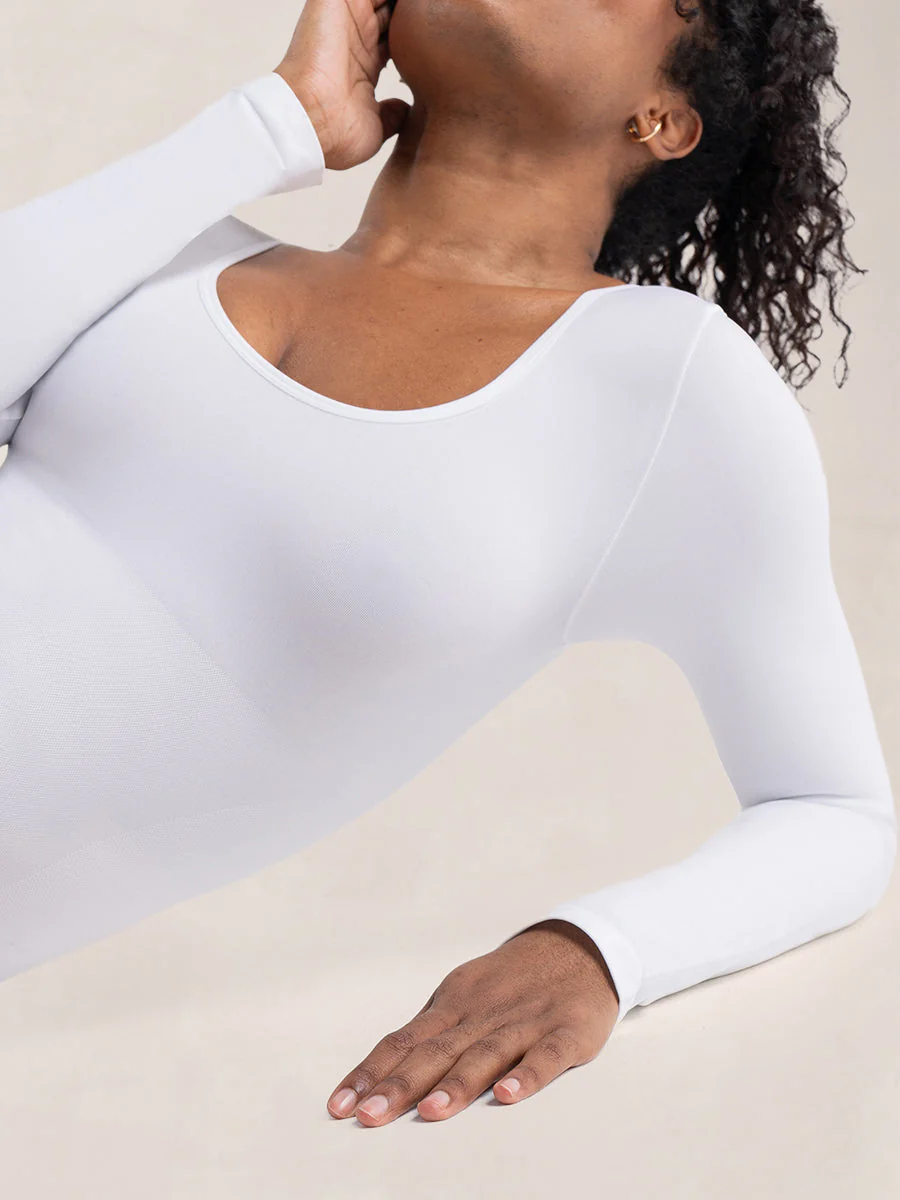 Shapermint Essentials All Day Every Day Long Sleeve Shaping T-Shirt - Image 15