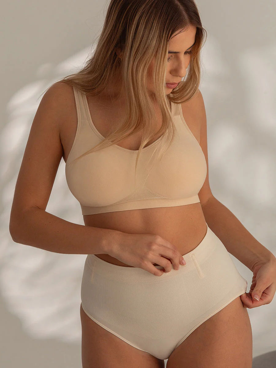 Shapermint Essentials All Day Every Day Mid-Waisted Shaper Panty - Image 14