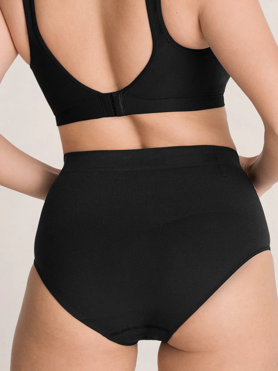 Shapermint Essentials All Day Every Day Mid-Waisted Shaper Panty - Image 4