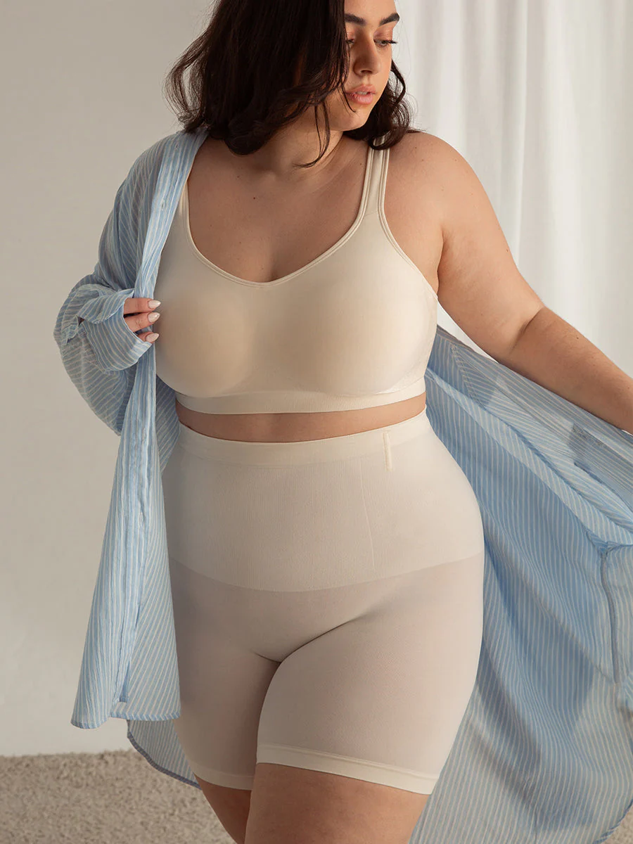 Shapermint Essentials All Day Every Day Mid-Waisted Shaper Short - Image 16