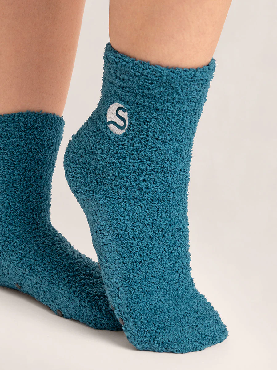 Shapermint® Fuzzy Slipper Socks - Image 4