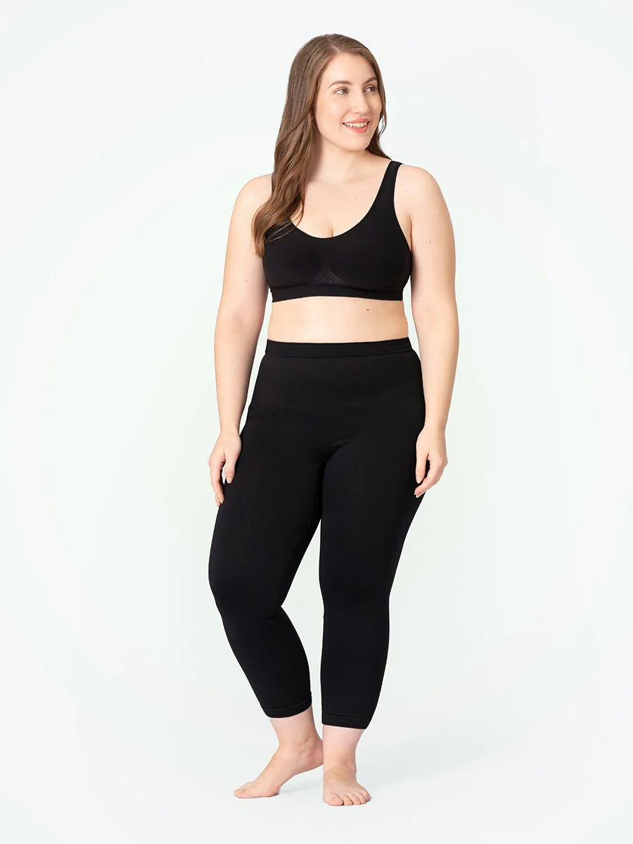 The New Shapermint Essentials All-Day Comfort Mid-Waisted Shaping Capri - Image 4