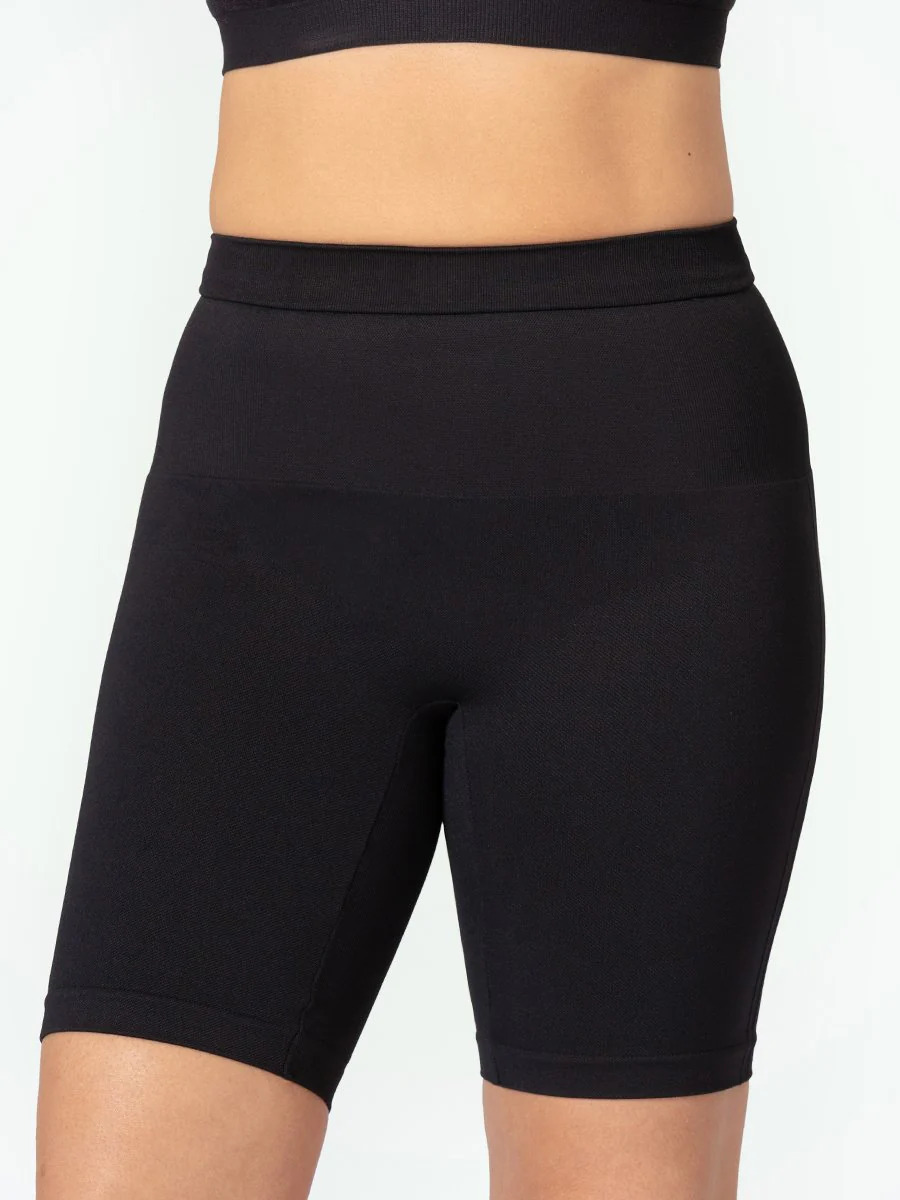 The New Shapermint Essentials Mid-Waisted Shaping Bikeshort - Image 2