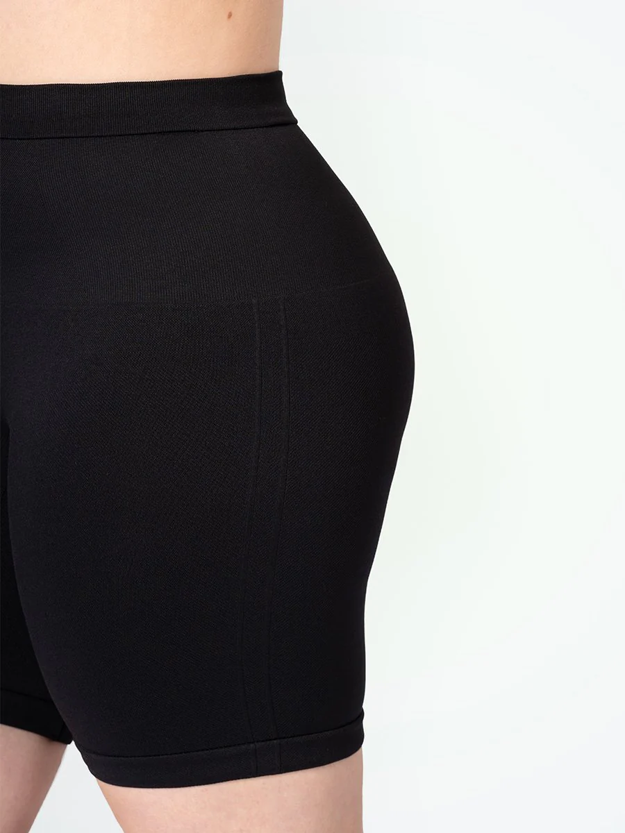 The New Shapermint Essentials Mid-Waisted Shaping Bikeshort - Image 4