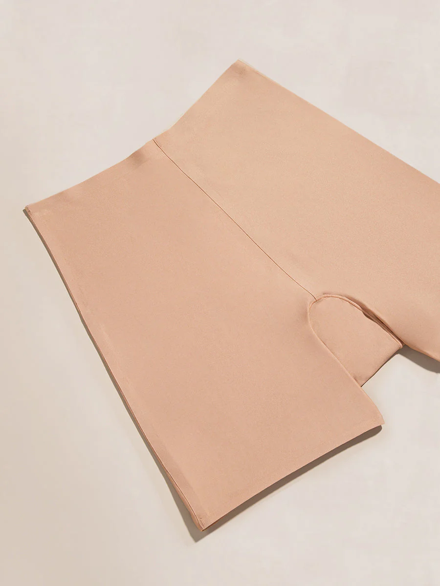 Truekind® Seamless Stretch Mid-Waist Short - Image 14